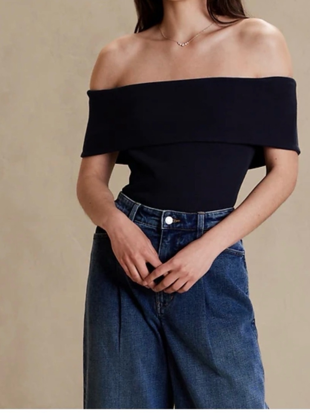 3 Banana Republic Tops - Picture 7 of 8